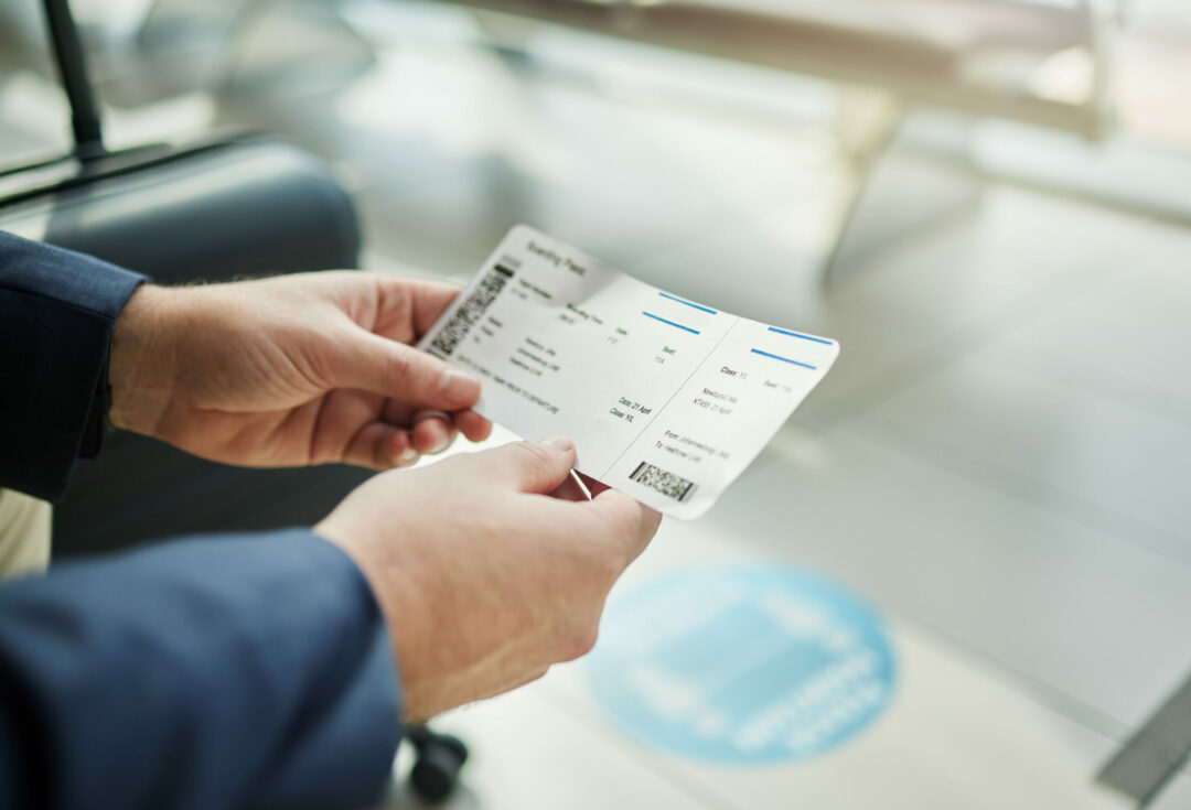 10 formas de ahorrar dinero comprando billetes aéreos